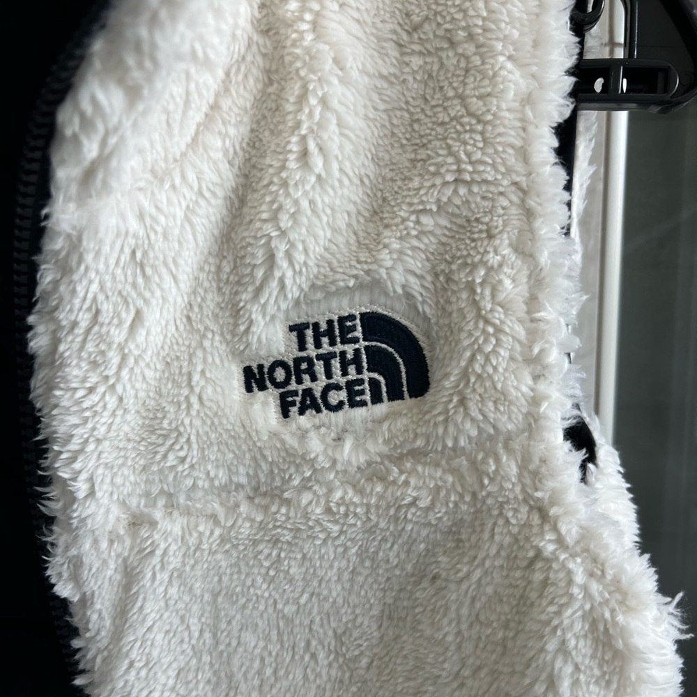THE NORTH FACE Mossbud Insulated Reversible Vest - Picture 9 of 12